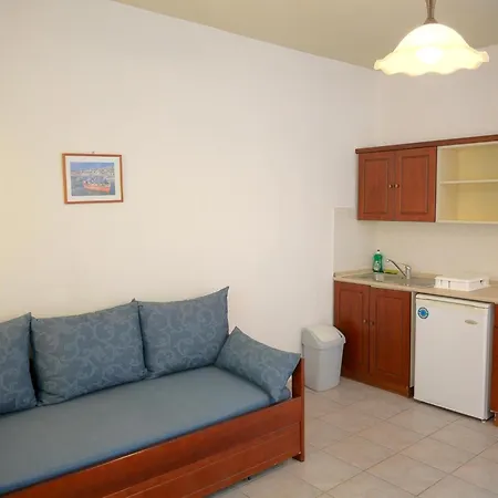 Gryspo's 3* Aiyiáli