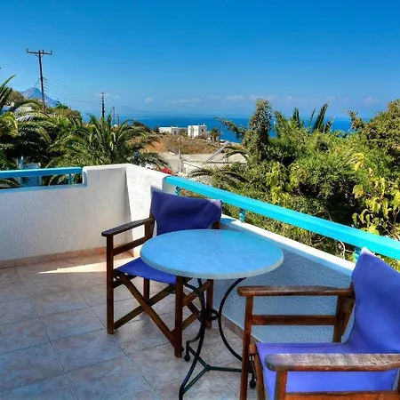 Gryspo's Aparthotel 3*