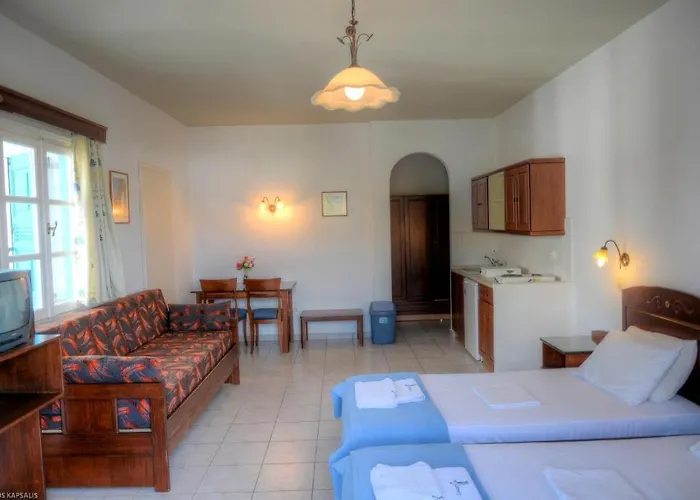 Gryspo's Aparthotel Aegiali